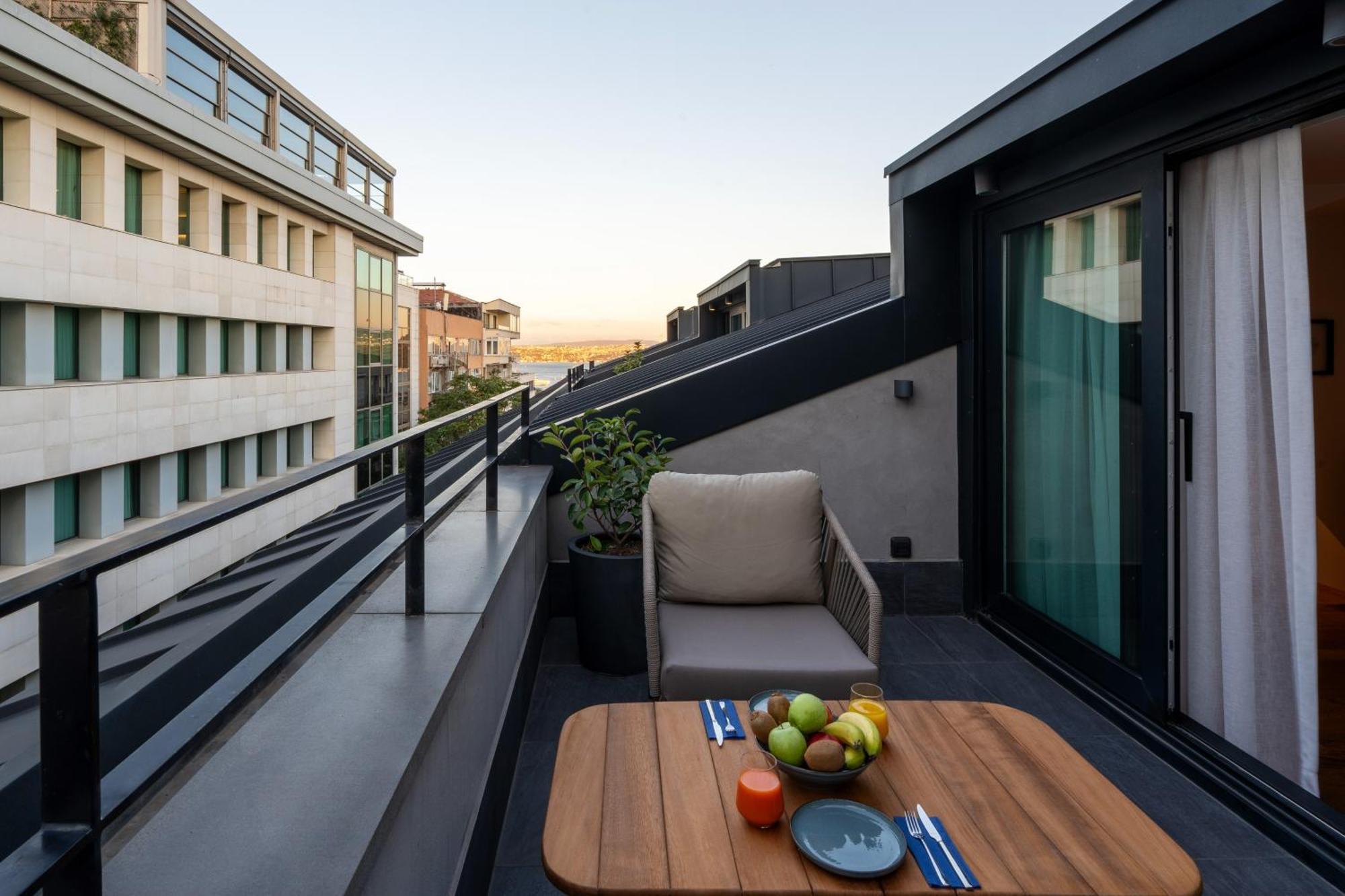 Ando Living - Taksim Gumussuyu Townhouse Aparthotel Istanbul Eksteriør bilde