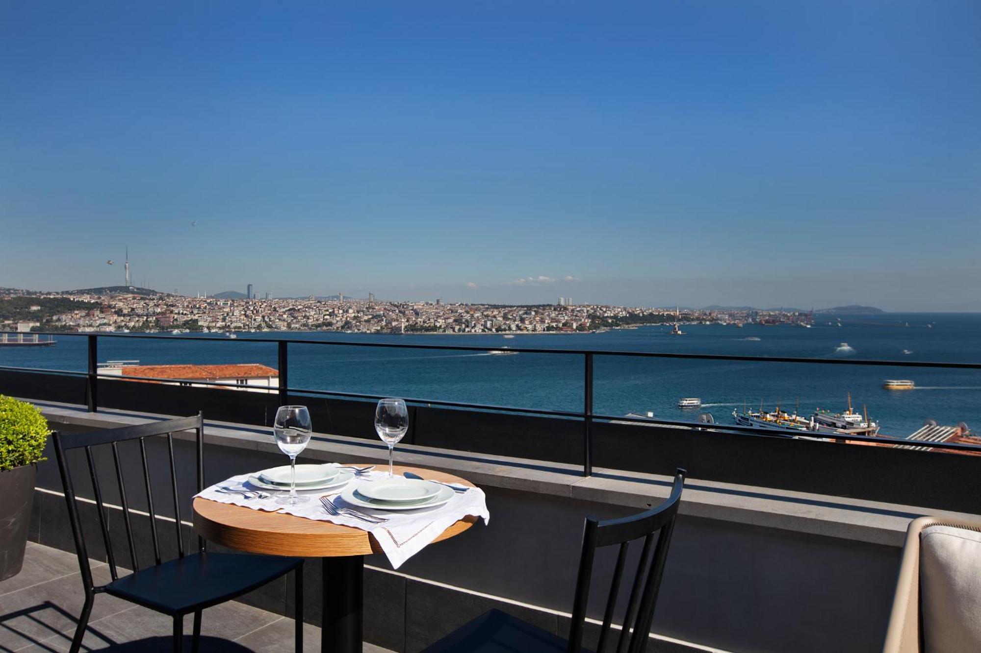 Ando Living - Taksim Gumussuyu Townhouse Aparthotel Istanbul Eksteriør bilde